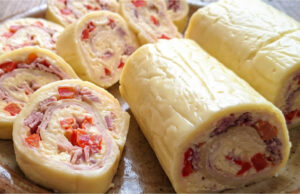 Cheese Roll with Egg Spread: A Luxurious Cold Appetizer Cheese roll with egg spread – impressive cold appetizer made from 12 slices