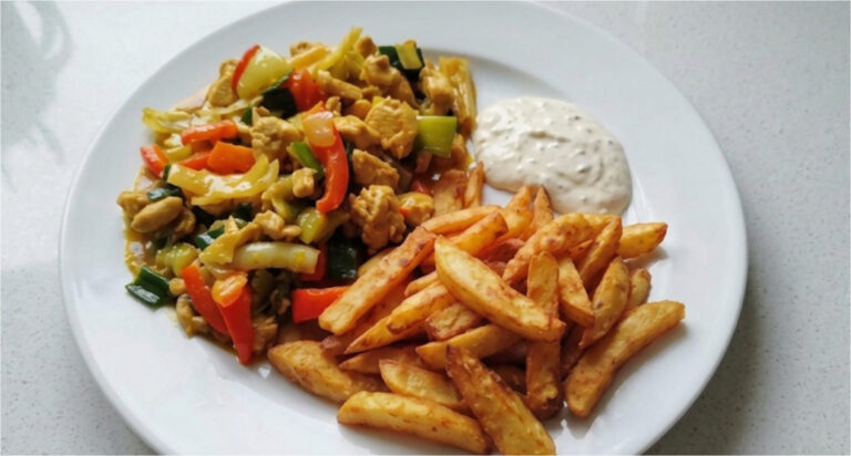 Chicken Stir-Fry with Homemade Fries: Juicy Meat, Crunchy Vegetables, and Golden Sides