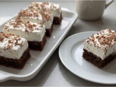 Cocoa Slices with Whipped Cream and Sour Cream: Moist Cake with a Delicate Cream Cocoa slices with whipped cream and sour cream – an easy cake that will delight everyone