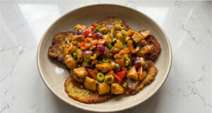 Devil’s Chicken Mix on Potato Pancakes: Spicy Pub Classic from One Pan Devil's chicken mix served on potato pancakes