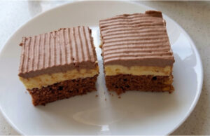 Egg Liqueur Slices with Chocolate: Moist Sponge, Delicate Cream, and Easy Preparation Egg liqueur slices with chocolate, moist sponge, delicate cream, and easy preparation