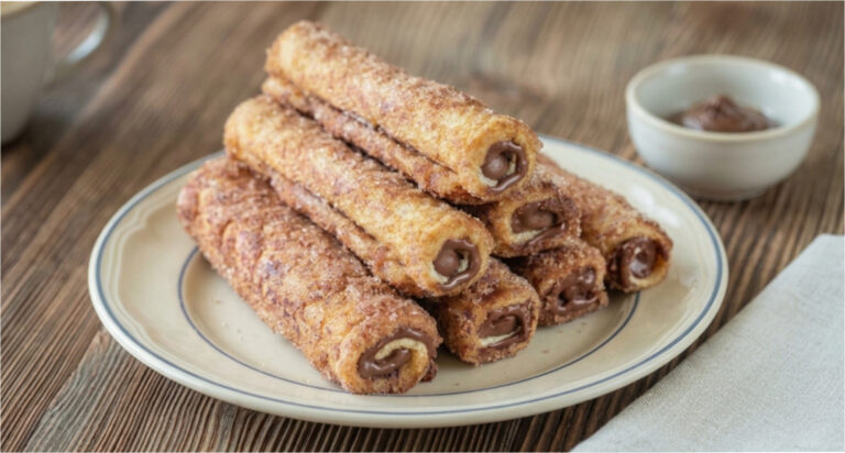 French Toast Rolls with Nutella: Crispy Breakfast with Cinnamon Sugar