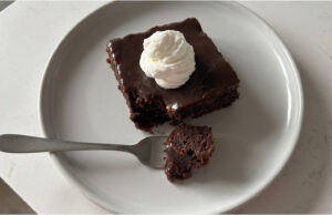 Granko Dessert with Coffee and Chocolate Glaze: Moist One-Bowl Cake Granko dessert with coffee and chocolate glaze – quick and easy preparation