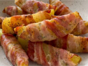 Baked Potatoes Wrapped in Bacon: Simple Crispy Side Dish Ready in 20 Minutes Great side dish idea – baked potatoes with bacon