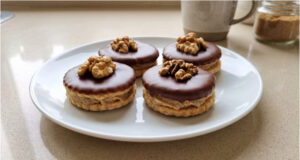 Ischler Cookies with Walnut Cream: Delicate Pastries with Jam and Chocolate Ischler cookies with walnut cream, delicate pastries with jam and chocolate