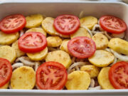 Juicy Pork Neck with Potatoes and Mushrooms: A Complete Family Lunch from One Baking Tray Juicy pork neck with potatoes and mushrooms – a complete family lunch from one tray