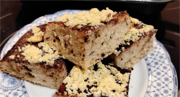 Margot Sheet Cake Without Weighing: Moist Cup Cake with Chocolate Glaze