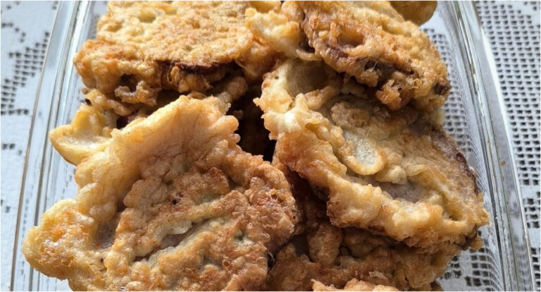 Meatloaf in Cheese Batter: Quick Fried Slices with Bread and Cucumber