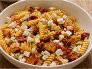 Pasta Salad with Chicken: With Sun-Dried Tomatoes, Mozzarella and a Simple Dressing Pasta salad with chicken, sun-dried tomatoes, mozzarella and a simple dressing