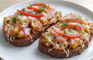 Spicy Pork Strips Mix for Toast: Quick and Delicious Dinner Spicy mix for toast with pork strips – ajvar gives it a rich and slightly smoky flavor