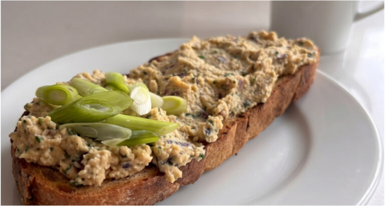 Yeast Spread with Eggs: Simple Preparation with Butter and No Complicated Ingredients